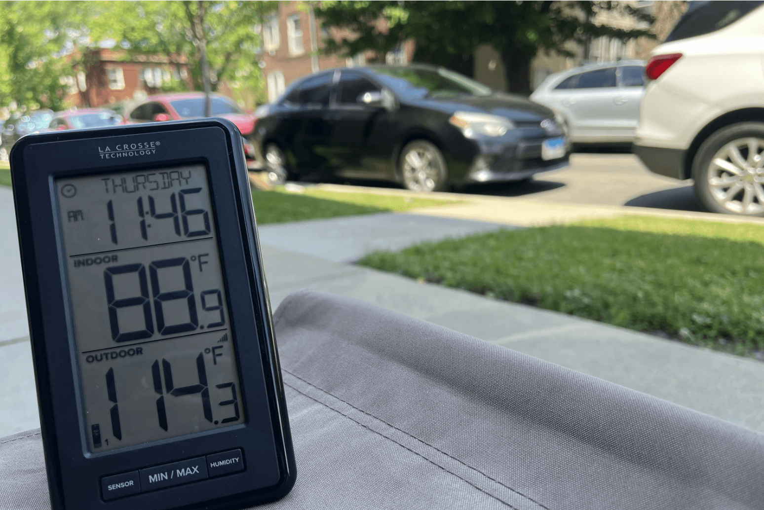 Inside temperature of a black 2015 Toyota Corolla